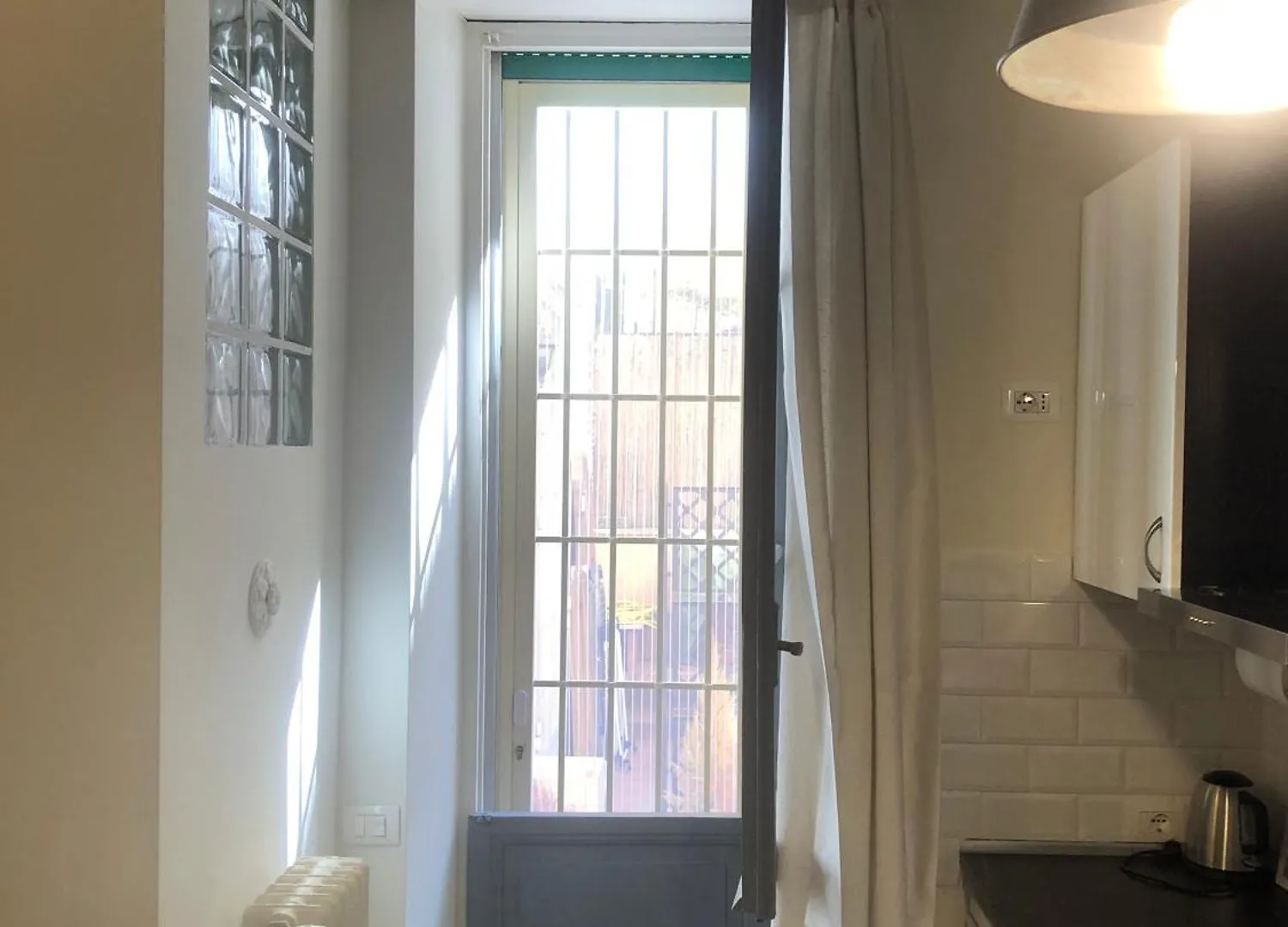 Secret Garden In Rome Apartment